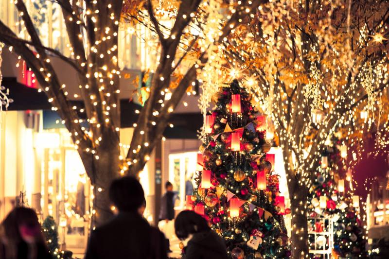 December - Calendars - Seasons - 1st picture/image